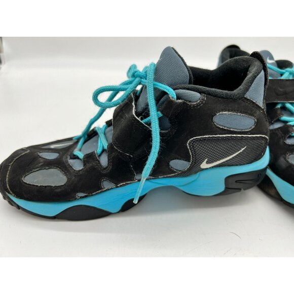 Nike Youth Air Turf Raider Cross Training Shoes Sneakers Mid Top Size 7Y Black - Picture 6 of 12